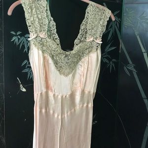 Beautiful vintage nightgown
