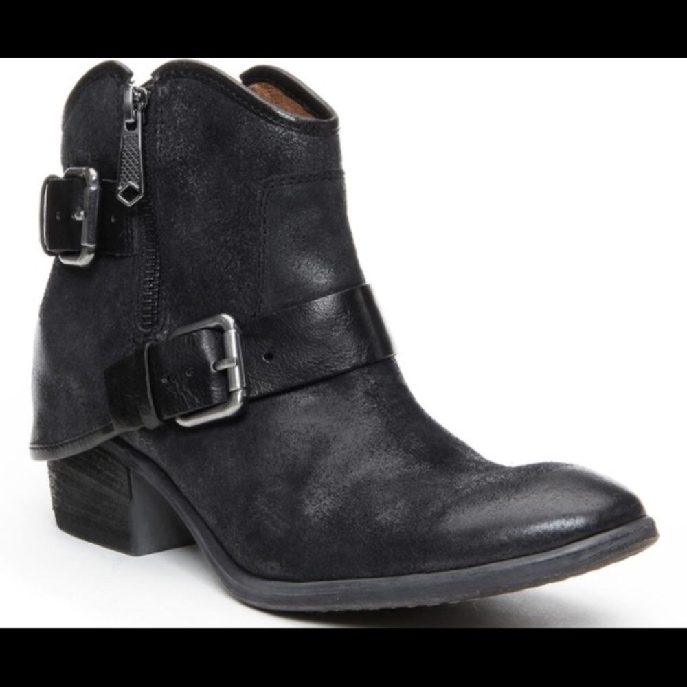 Donald J Pliner  reverse Suede bootie