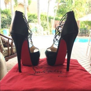 Christian Louboutin Confusalta T-Strap Pump
