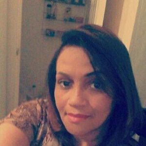 Meet your Posher, Yanet