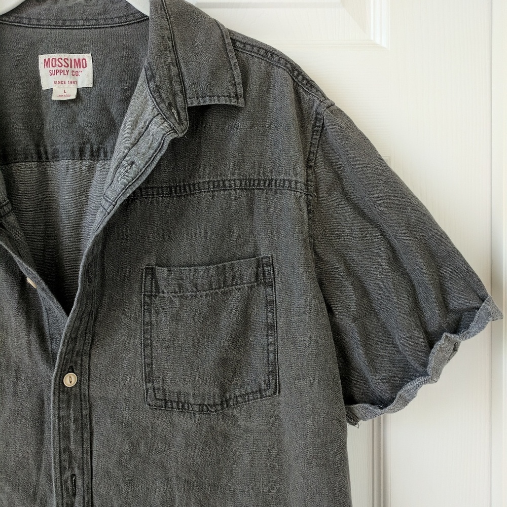 Mossimo Mens Button Up Shirt