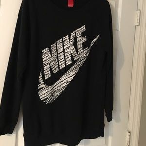 Oversized Nike Sweatshirt