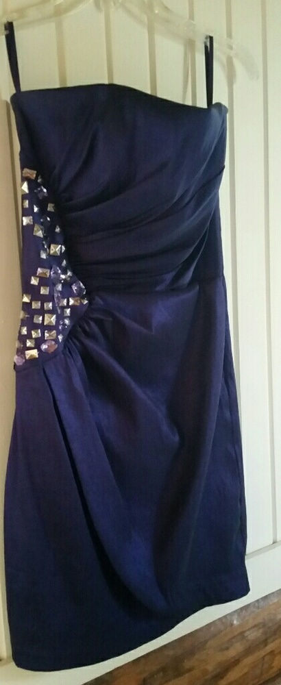 Formal Cache Dress - Picture 5 of 7