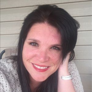 Meet your Posher, Desilee