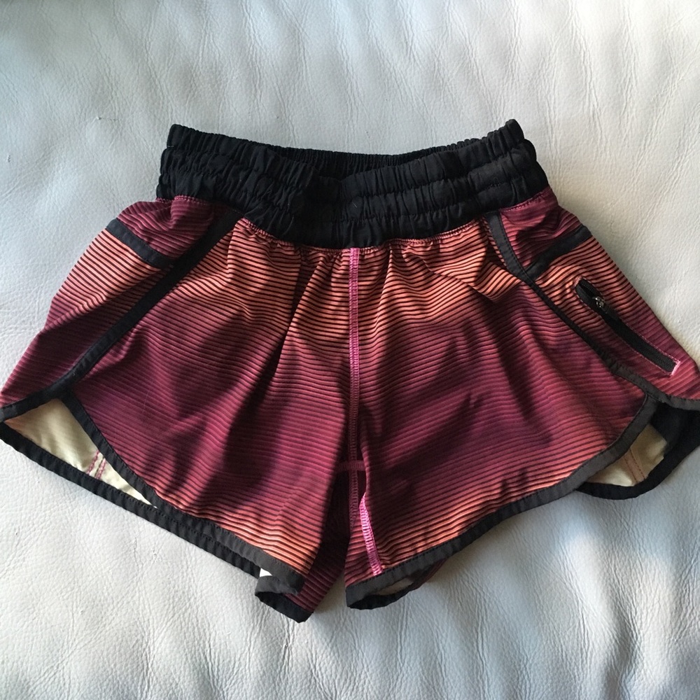 Lululemon tracker shorts