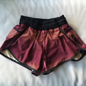 Lululemon tracker shorts