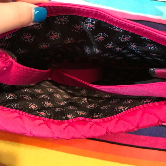Vera Bradley Mailbag - Picture 3 of 5