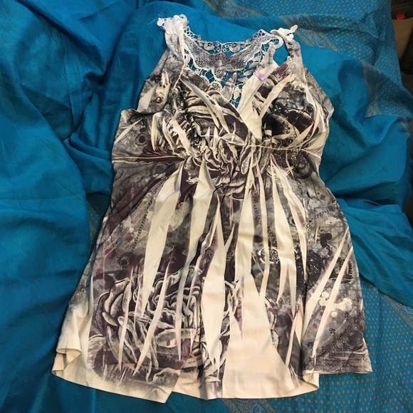 🎉🗣🎏 BUNDLE ANY 3 ITEMS WITH THIS TAG FOR $12! - Picture 2 of 8