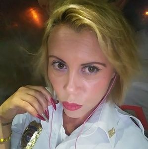 Meet your Posher, Roselyn