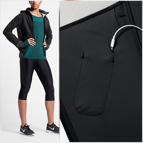 Nike Shield Black Anthracite Running Rain Jacket - Picture 6 of 7