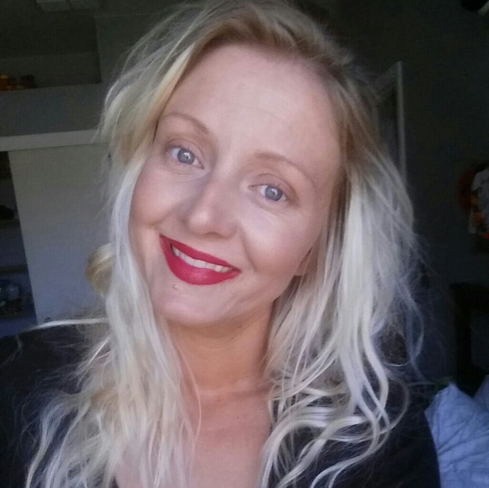 Check out my closet! High rated & FAST SHIPPING!