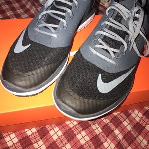 Nike Shoes,Size 9 Women's,9/10 Condition