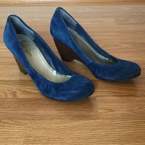 Jessica Simpson Blue Suede wedges
