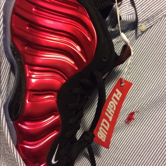 Metallic Red Foamposite 2017 - Picture 3 of 3