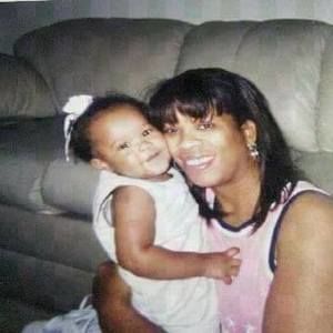 Meet your Posher, Iris