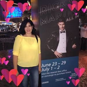 Meet your Posher, Mia