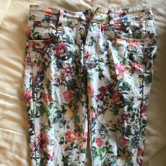 Floral European style skinny pants.  Never worn. - Picture 2 of 2