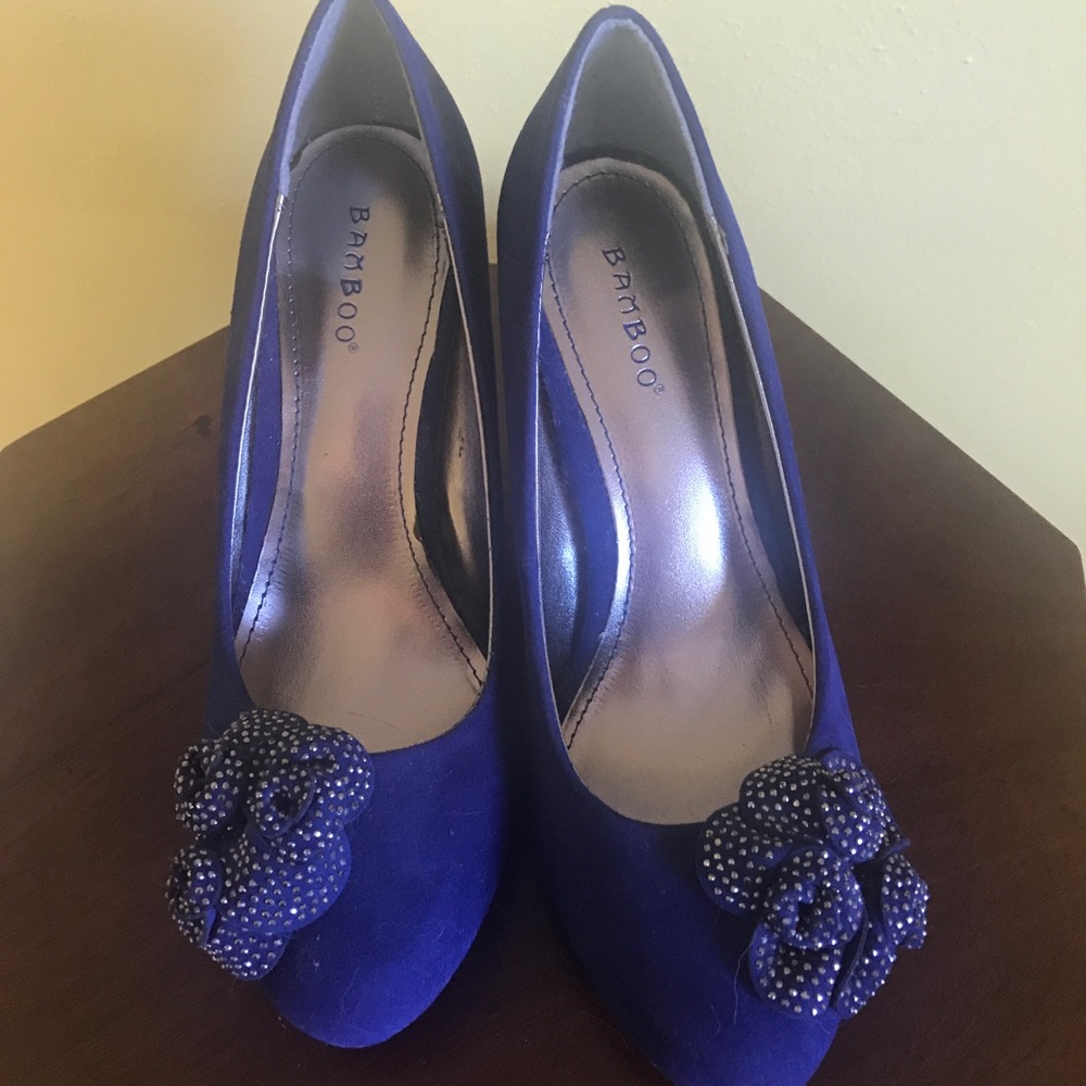 NEW. Never worn. Size 9 Bamboo Purple Party Heels