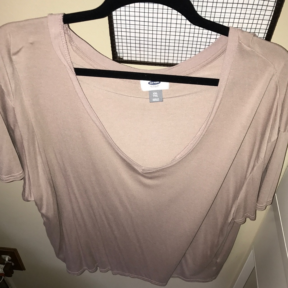 OLD NAVY- tshirt