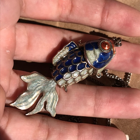 Necklace - Picture 2 of 2