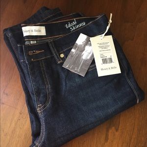 Henry & Belle Ideal Skinny Jeans • Size: 28