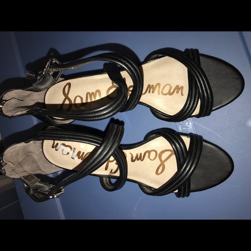 Women's shoes