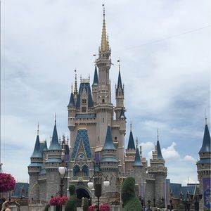 Meet your Posher, Kindra