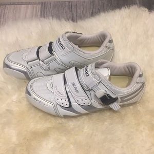 Ladies size 39 shimano spin shoes
