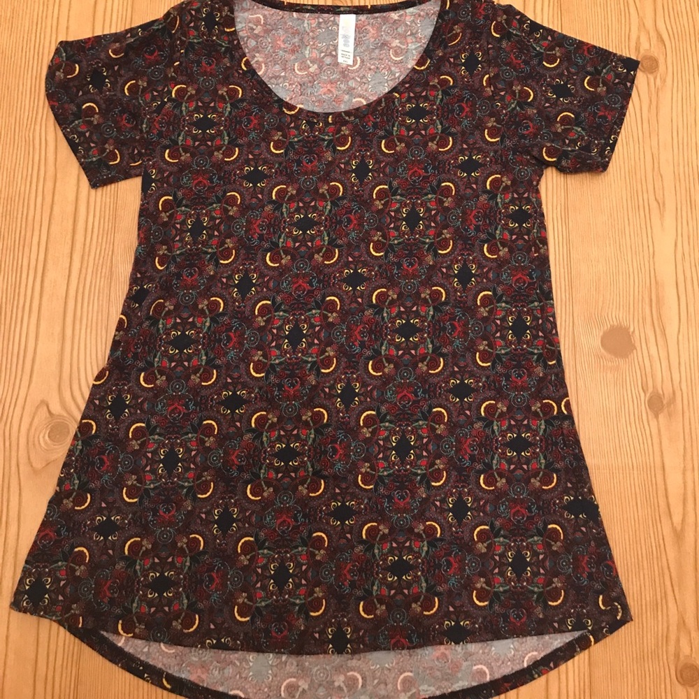 LulaRoe Classic Tee