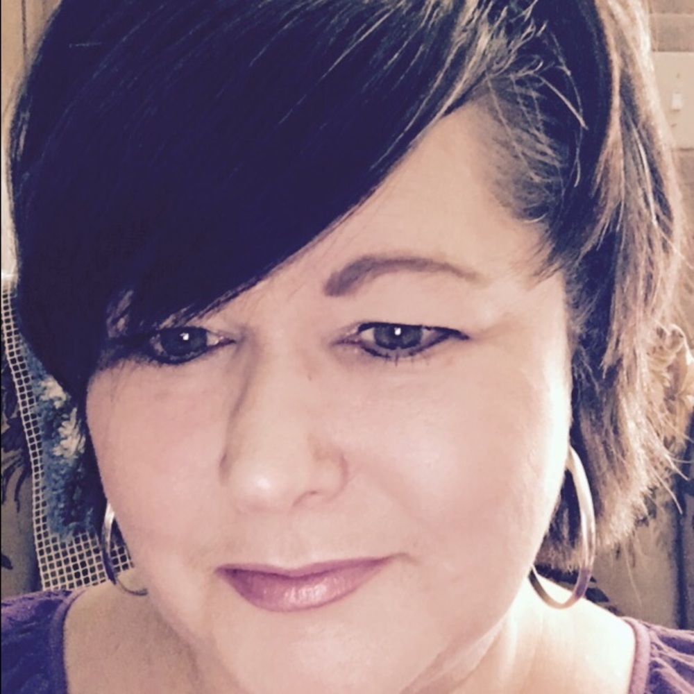 Meet your Posher, Denise