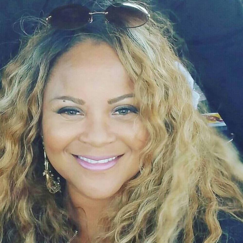 Meet your Posher, Niki