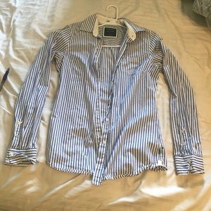 American Eagle button up
