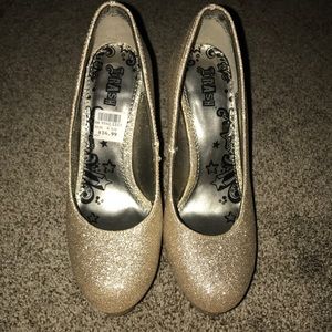 Gold glitter heels
