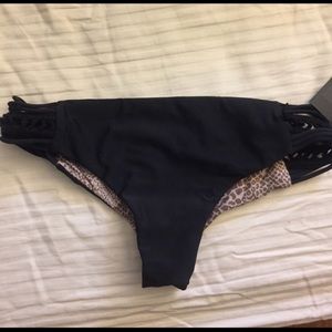 Acacia Pikake Bottoms in Storm