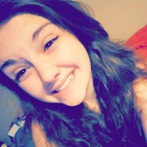 Meet your Posher, Dacey