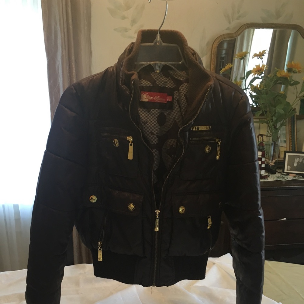 Apple bottoms puffer jacket with faux fur liner!