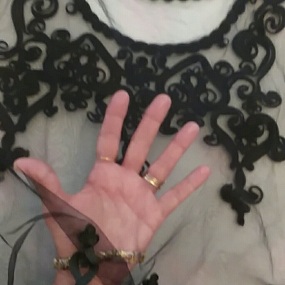 🕸Fancy Tank Top🕸 - Picture 4 of 6