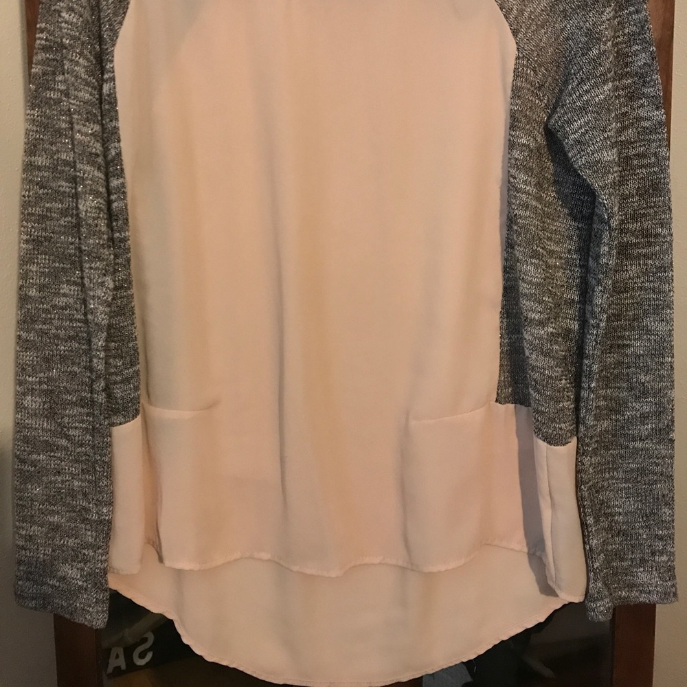 Forever 21 blouse - Picture 2 of 3