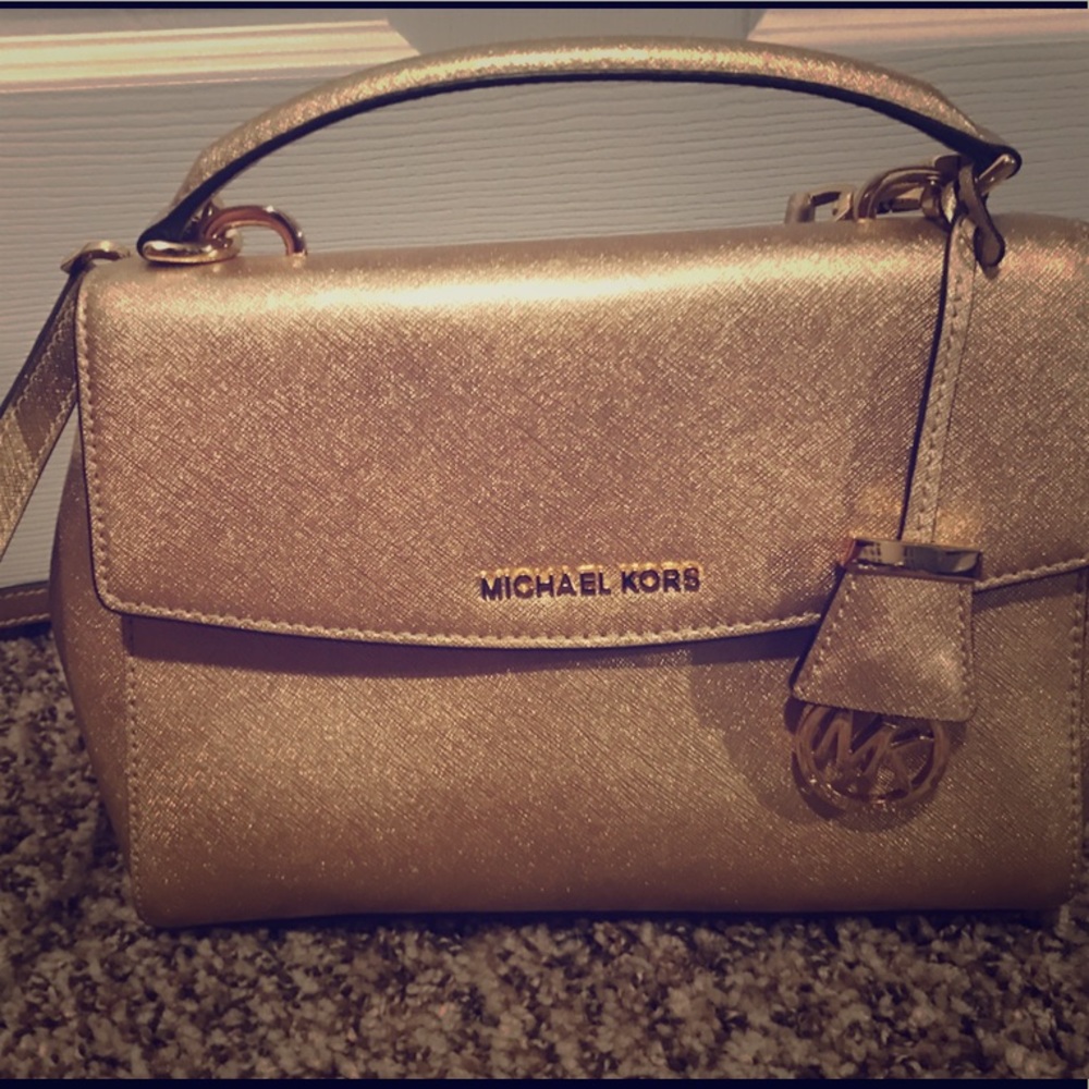 Gorgeous Gold Metallic Michael Kors Crossbody
