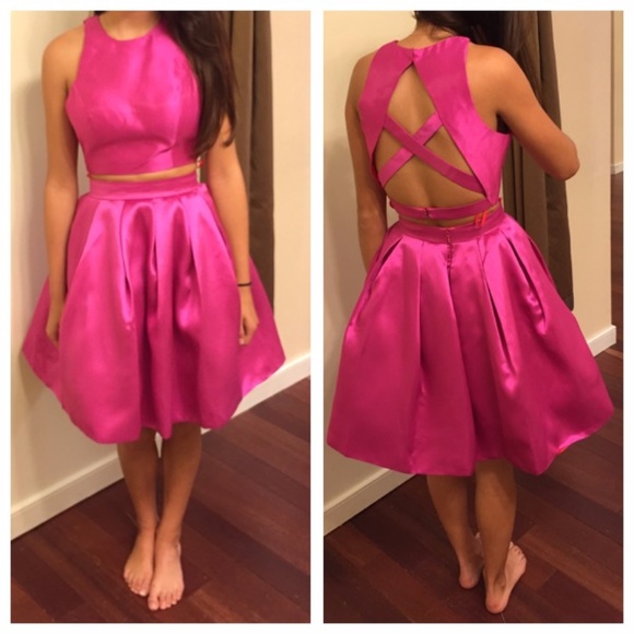 Other - Faviana Homecoming Dress