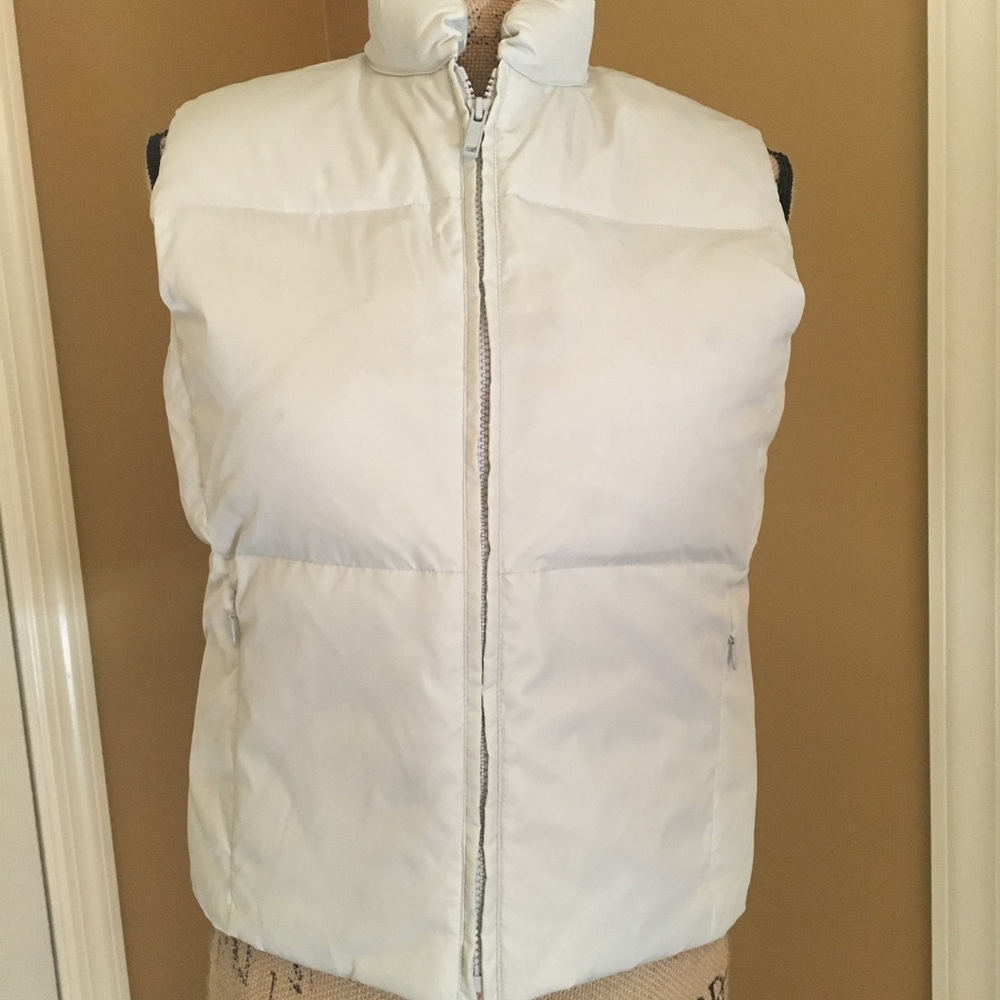 Banana Republic down vest jacket size S.