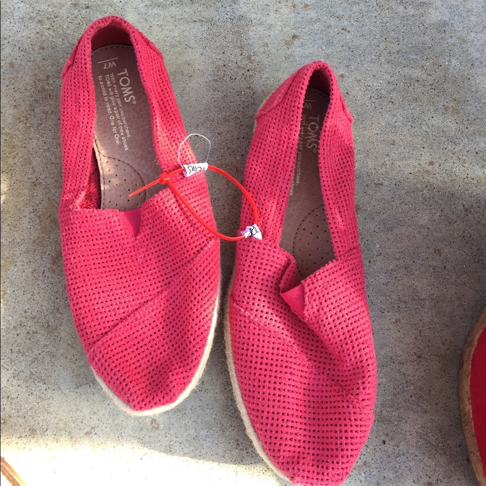 Brand new Tom shoes
