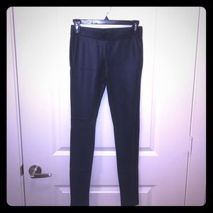 Express liquid leggings