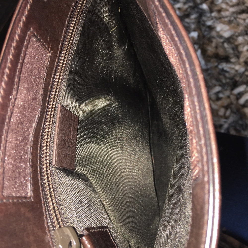 🎀SOLD🎀 Gucci Crossbody Messenger Bag - Picture 2 of 8