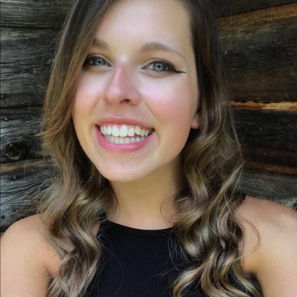 Meet your Posher, Casey