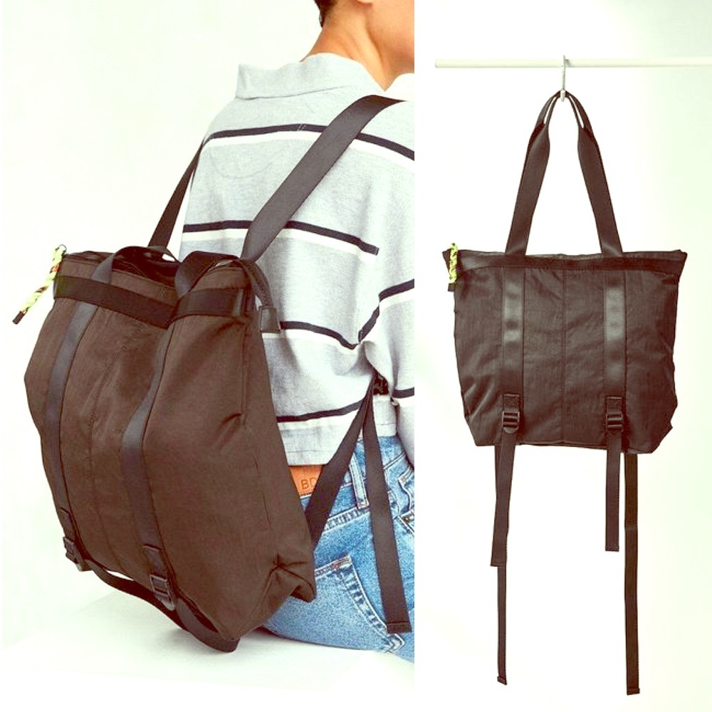 Convertible Tote / backpack 🖤🎒