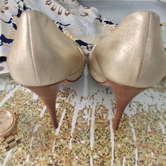 Giuseppe Zanotti Peep Toe Pumps - Picture 5 of 6