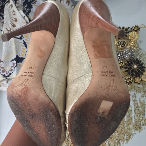 Giuseppe Zanotti Peep Toe Pumps - Picture 6 of 6