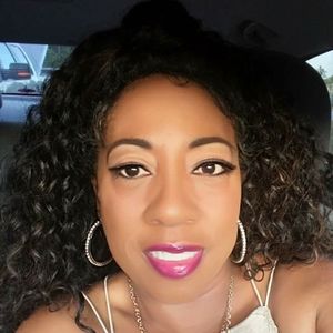 Meet your Posher, Cynthia