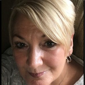 Meet your Posher, Jeannette